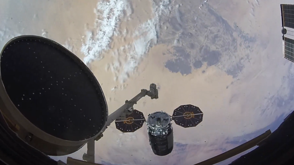 ISS astronauts show what it’s like to capture a spacecraft with a robotic arm (video)