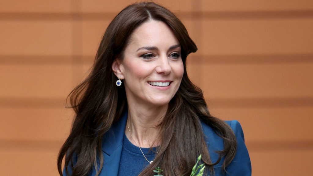 ‘Puzzling’ frenzy around Princess Kate suggests ‘cracks’ between her and Will: Joanna Coles