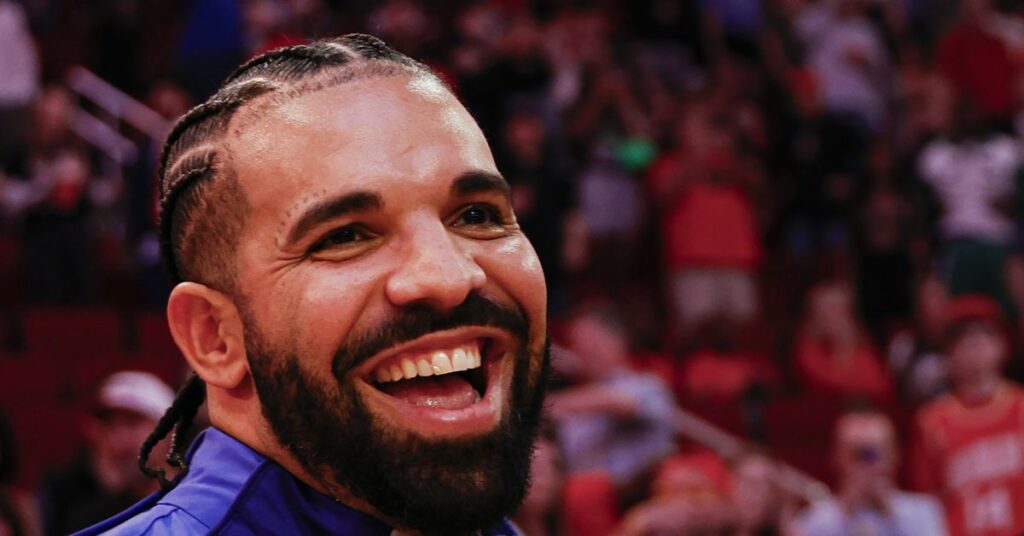 Drake places huge wager on Alex Pereira to win at UFC 300