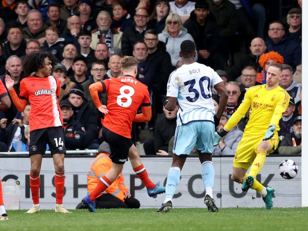 Luton Town midfielder ‘attracting interest from Watford, Queens Park Rangers’