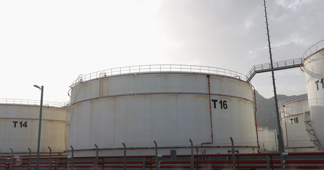 ‎US crude inventories fall 1.4M barrels last week