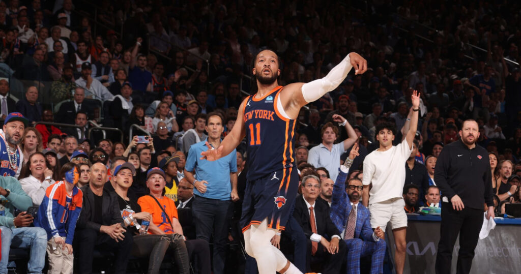 Knicks’ Jalen Brunson Amazes NBA Fans amid Injury, Keys G2 Win vs. Haliburton, Pacers