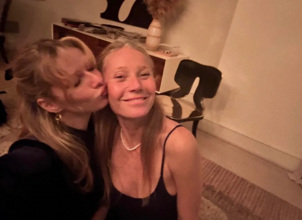 Gwyneth Paltrow Pretty Much Cloned Herself When She Had Apple Martin