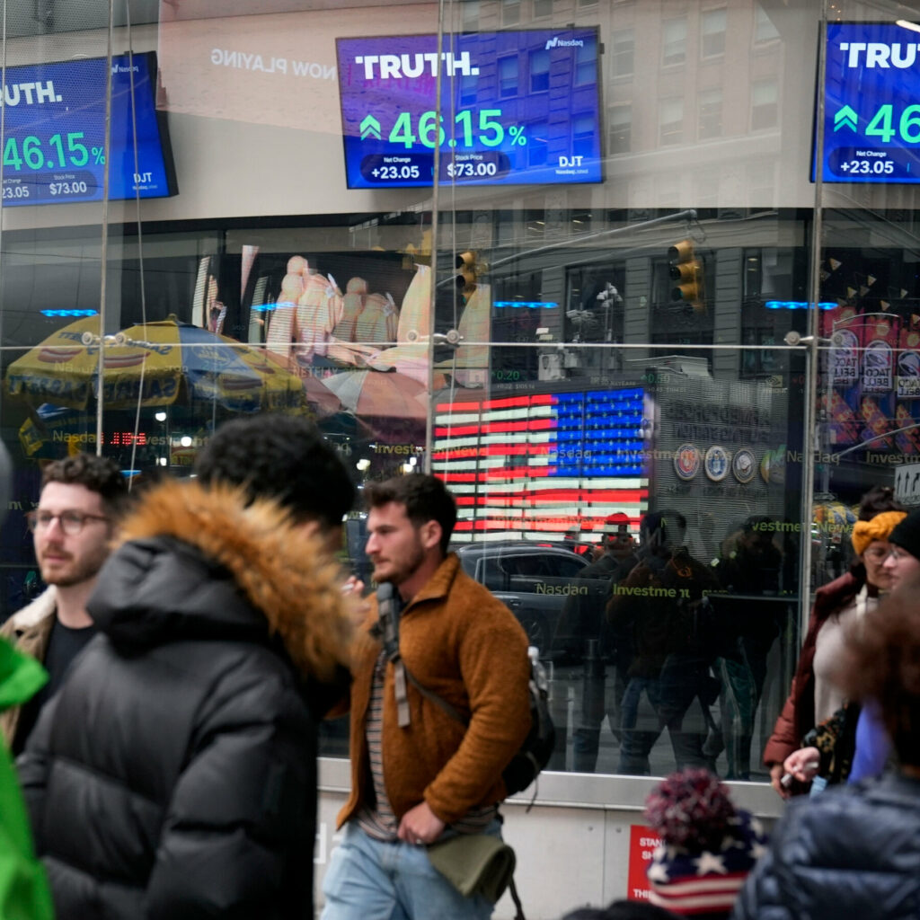 Trump Media Stock Rally Pushes Value of Trump’s Stake to $6 Billion