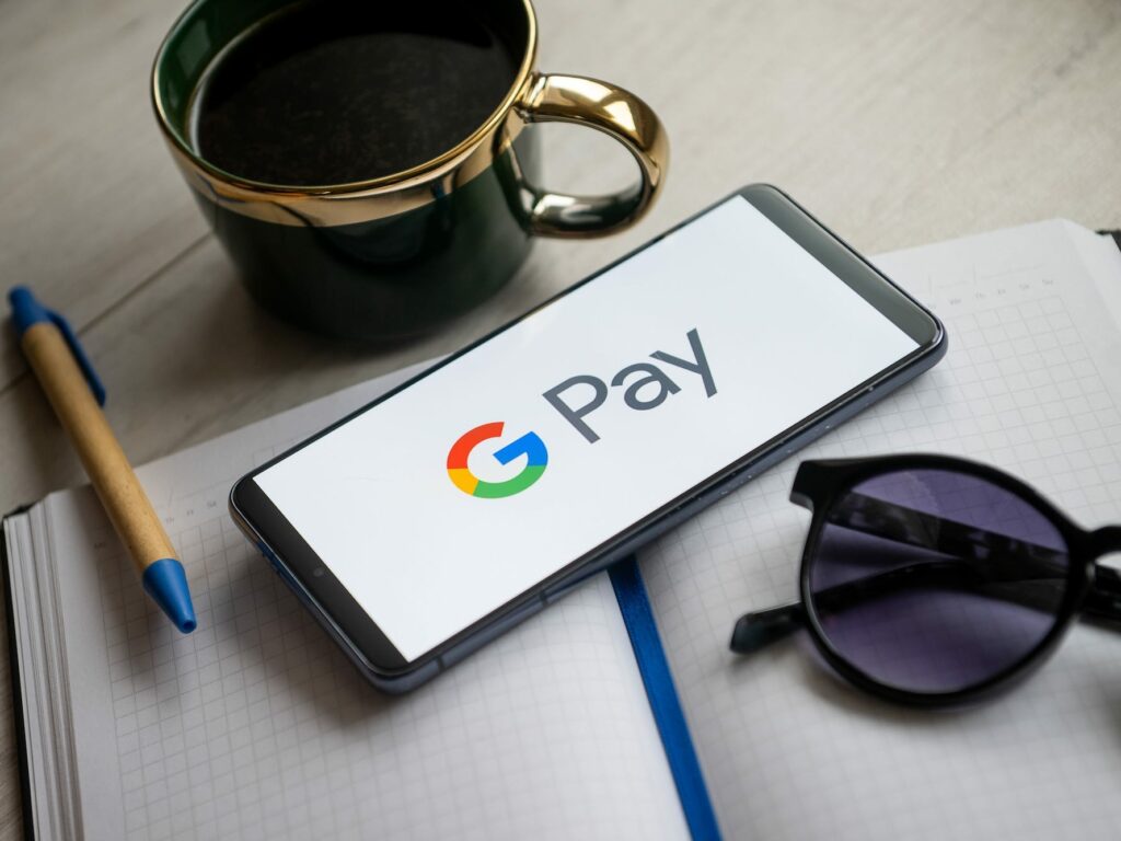 Google Pay: How to use it, pros and cons, is it safe?