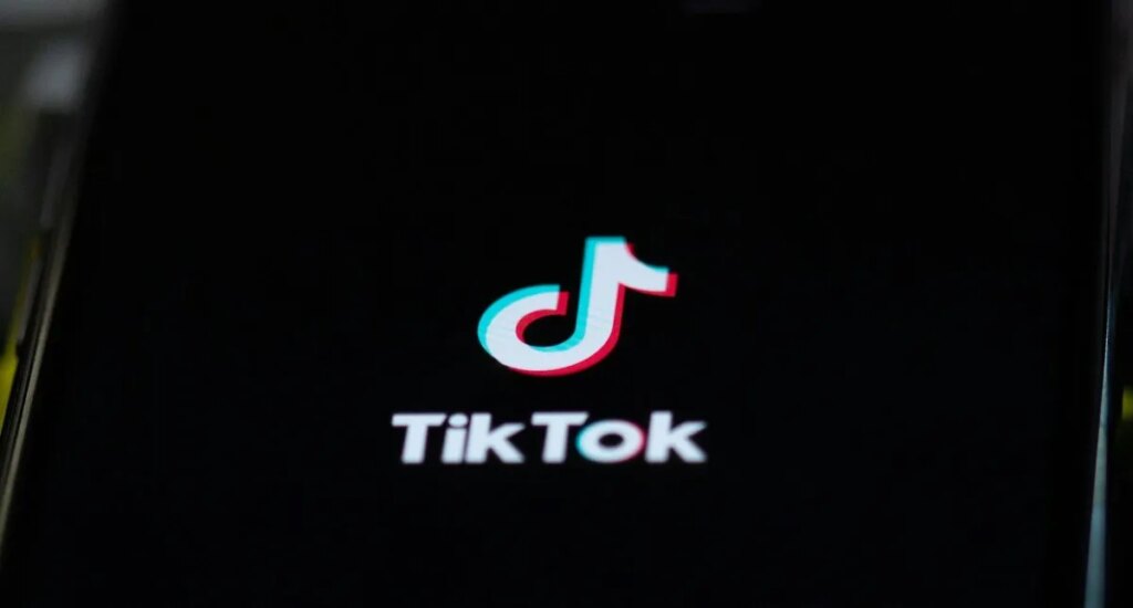 What Potential Ban? As It Continues Spilling Out Viral Artist Successes, TikTok Is Testing 60-Minute Videos