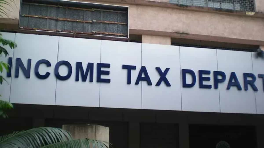 Indian Income Tax dept raids shoe traders in UP, seizes cash worth $5 million