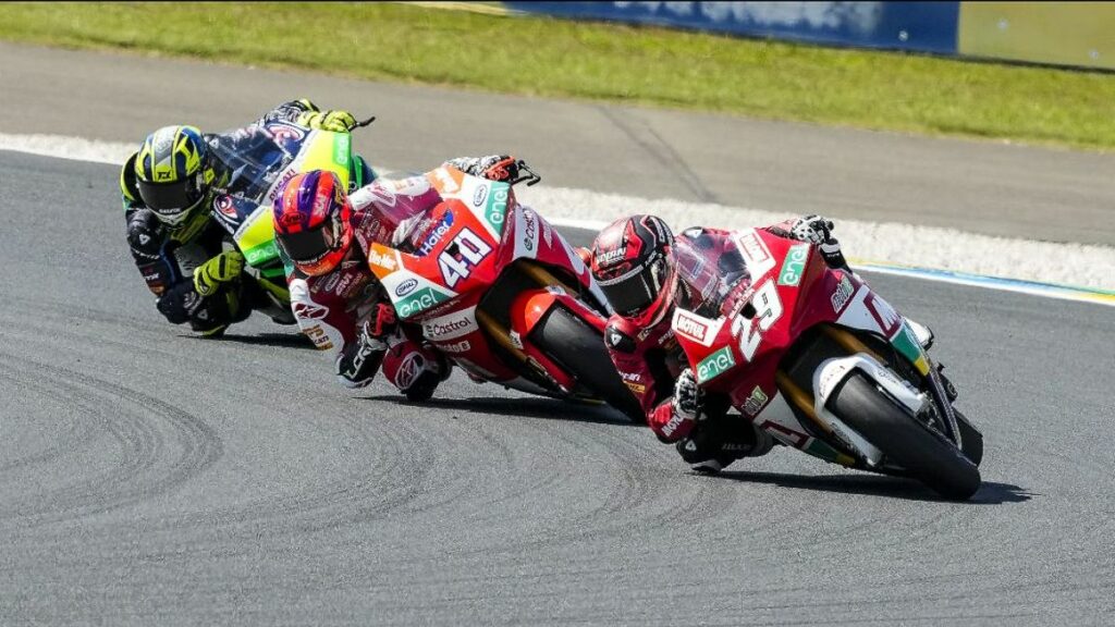 Two points in it: MotoE ready for battle in Barcelona