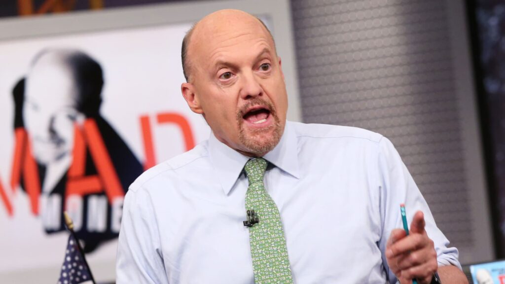 Cramer looks at why enterprise and data tech companies are winning: ‘Follow the money’