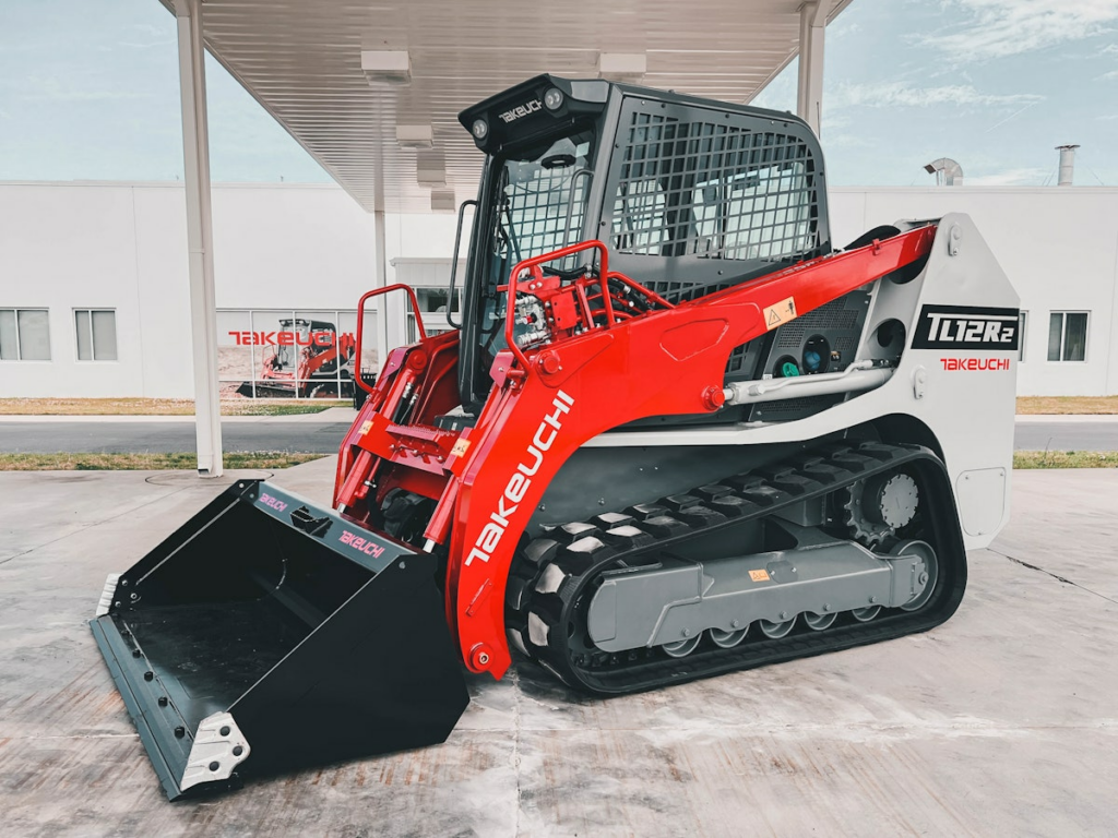 Industry Roundup: Takeuchi Dealers Expand in the South