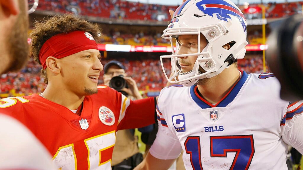 Chiefs’ Patrick Mahomes lists the three quarterbacks he enjoys watching most, embraces being ‘the old guy now’