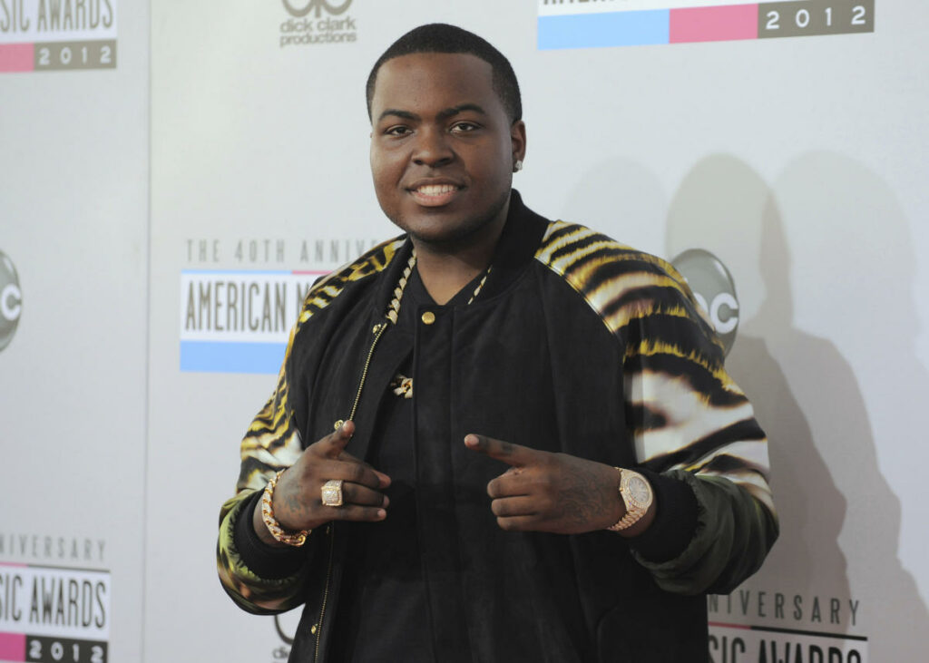 Rapper Sean Kingston and his mother stole more than $1 million through fraud, authorities say