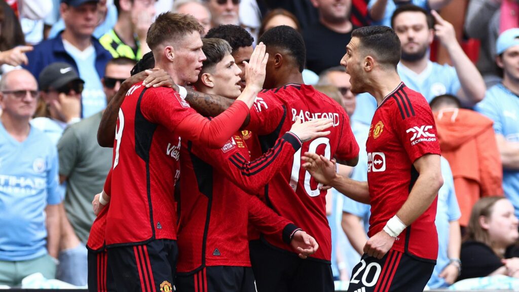 Man City vs Man Utd – FA Cup final LIVE SCORE: United still leading as desperate City ramp up the pressure – updates