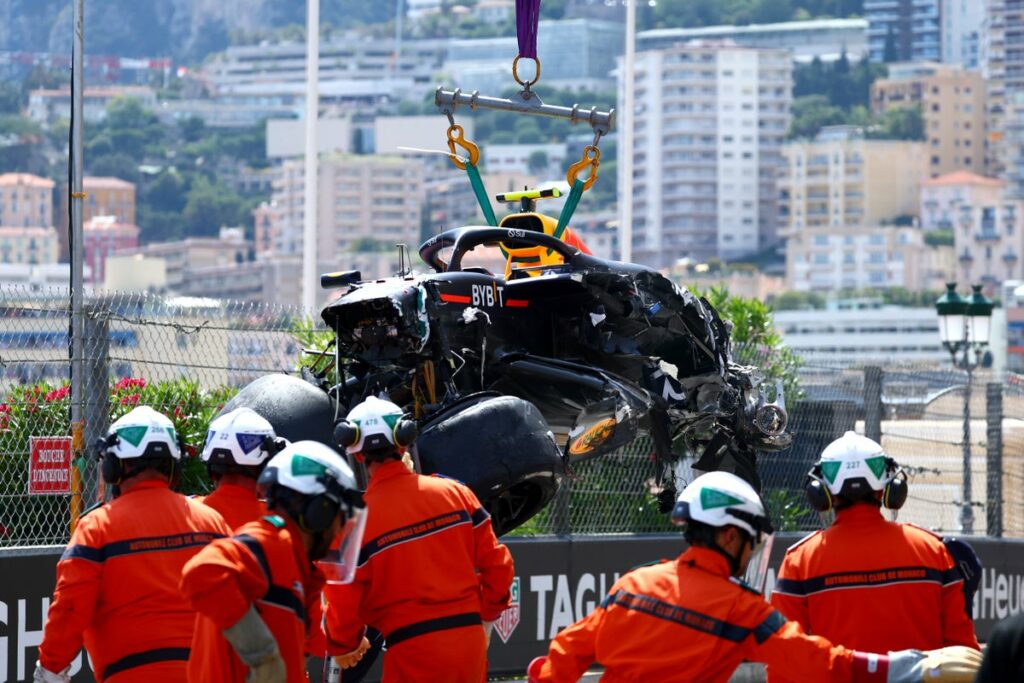 F1 Monaco GP 2024 LIVE: Updates, times and results as race resumes after huge Sergio Perez crash