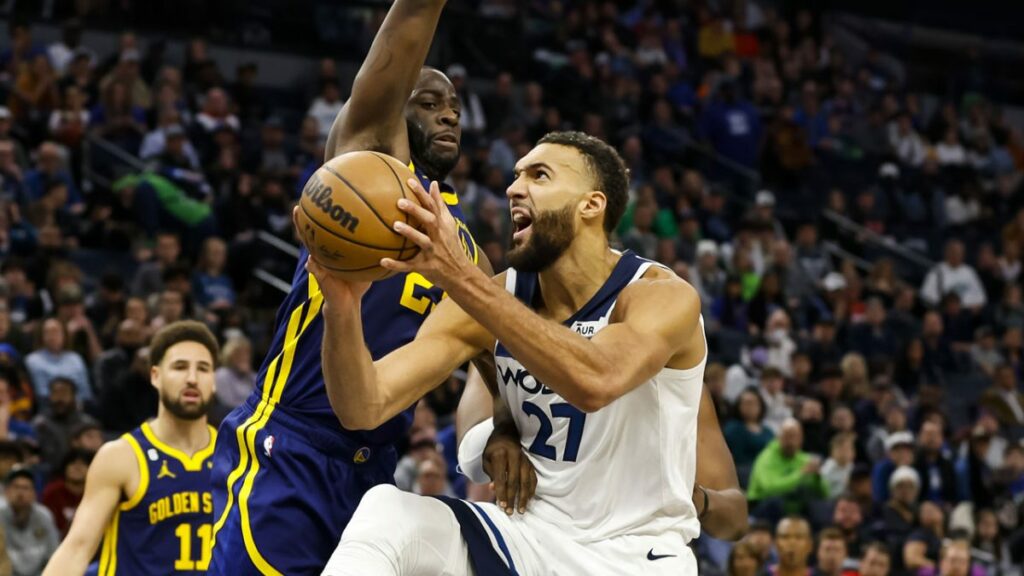 Draymond responds to heckling Timberwolves fans by dragging Gobert