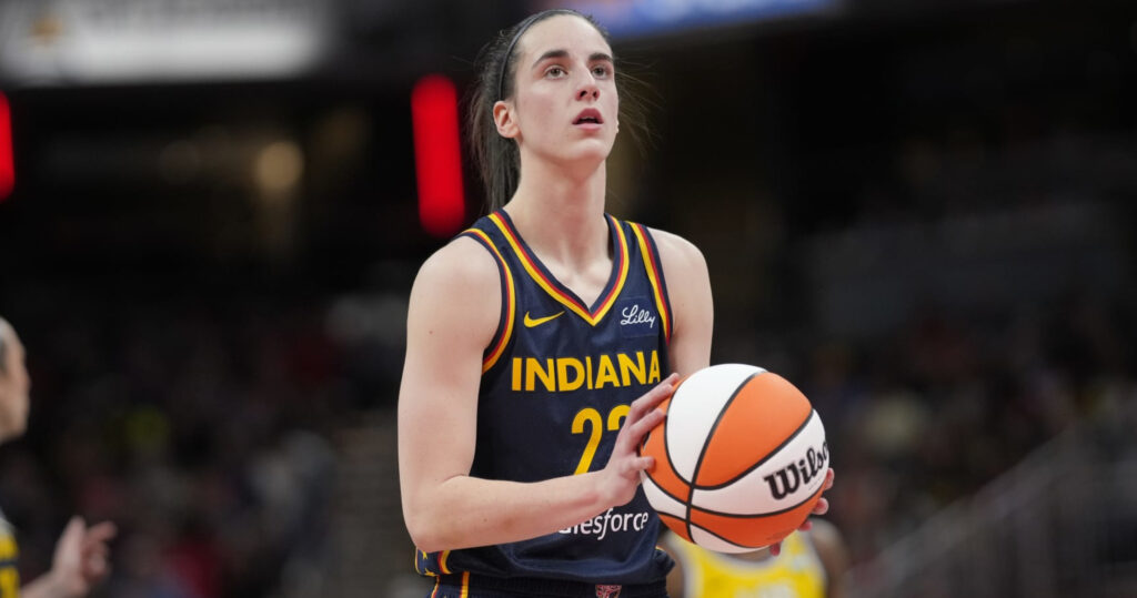 Caitlin Clark’s Career-High 30 Points Wows WNBA Fans as Fever Lose to Brink, Sparks