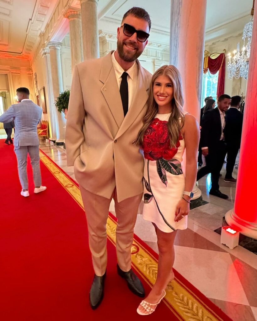 Chiefs heiress Ava Hunt poses with Travis Kelce, Patrick Mahomes at White House after high school graduation