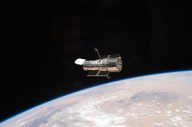 NASA to Change How It Points Hubble Space Telescope