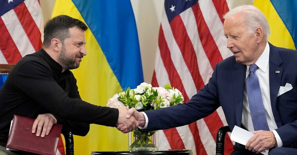 Biden Apologizes To Zelenskyy For Monthslong Weapons Holdup That Let Russia Make Gains