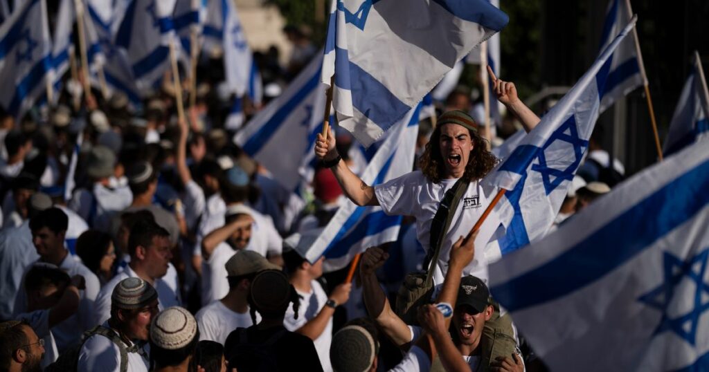 Israeli Nationalists Chant Racist Slogans While Marching In Palestinian Area Of Jerusalem