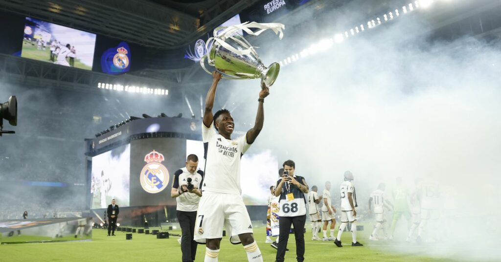 Racist taunts at Real Madrid’s Vinicíus Júnior earns 3 fans historic jail sentence