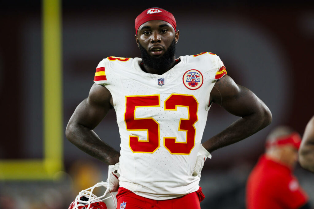 Chiefs DL BJ Thompson out of hospital days after suffering seizure, cardiac arrest in team meeting