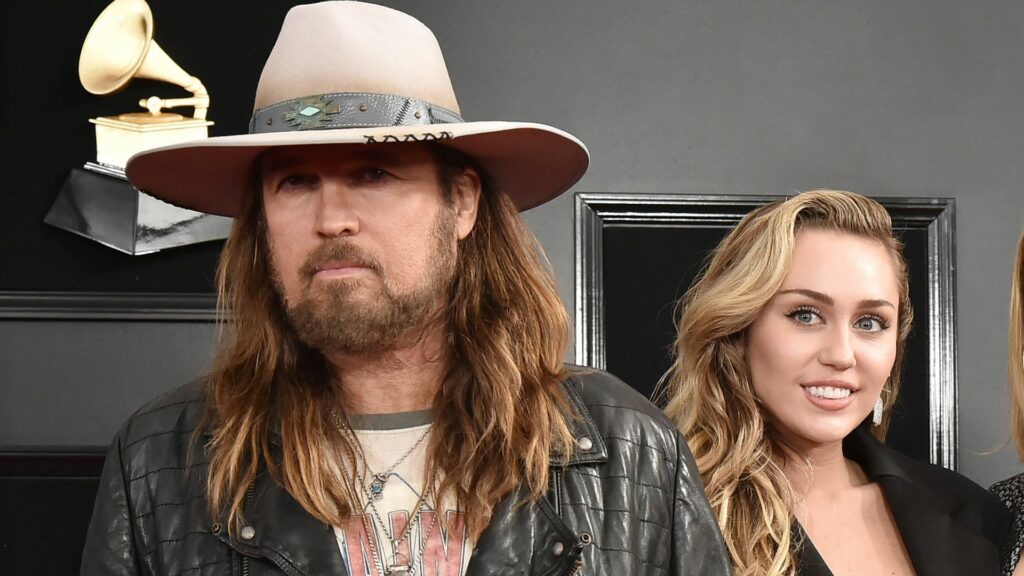 Miley Cyrus jokes of dad Billy Ray Cyrus’ ‘narcissism’ as she addresses their relationship amid Firerose divorce