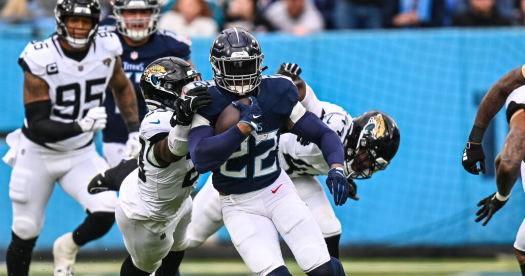 Derrick Henry ‘Has a Lot of Tread Left on That Tire,’ Ravens’ Roquan Smith Says