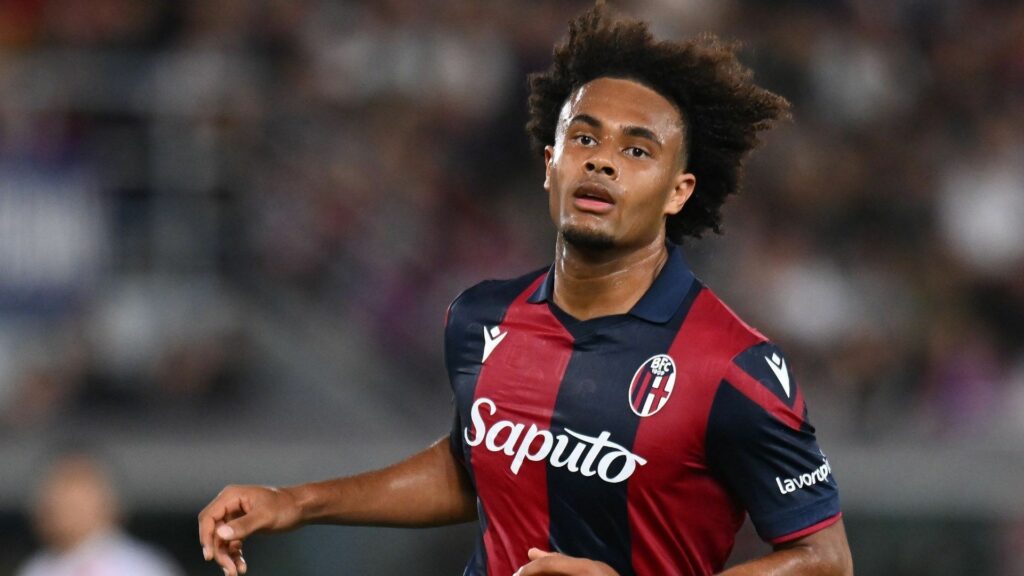 Arsenal and Man Utd back in the race? Joshua Zirkzee transfer to AC Milan may fall apart due to agent’s demands for incredible sum