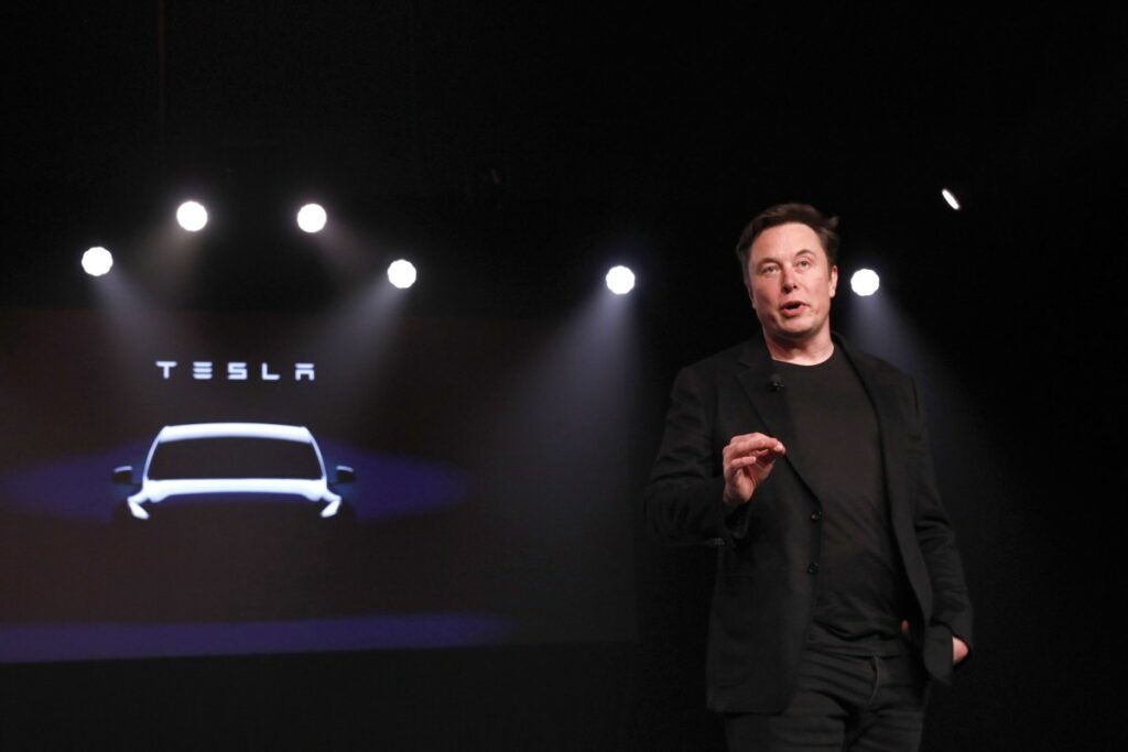 Tesla shareholders sue Musk for starting competing AI company