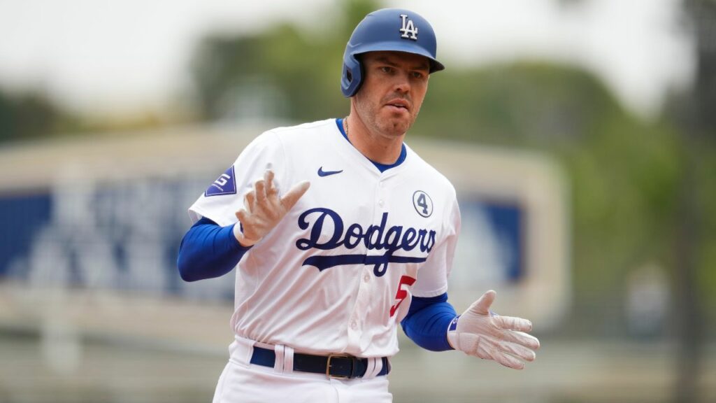 Freeman’s go-ahead single in eighth inning lifts Dodgers past Royals