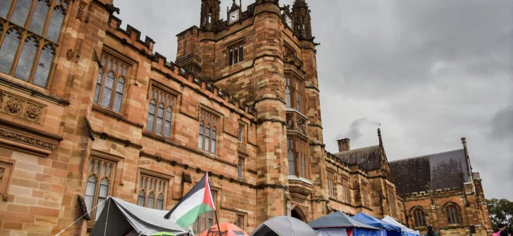 University of Sydney orders pro-Palestinian protesters to leave