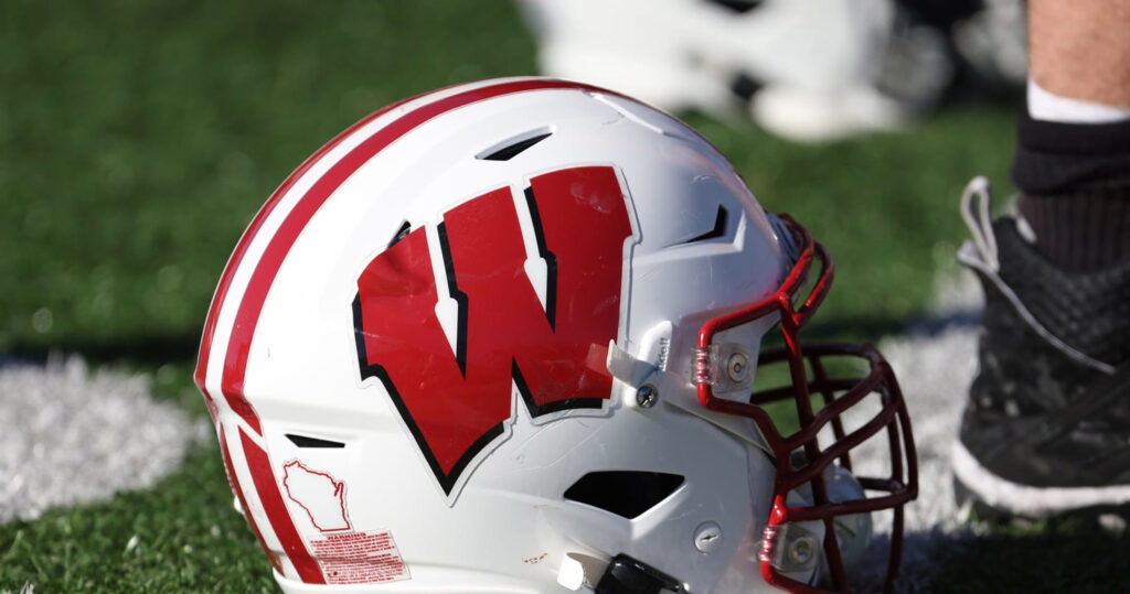 Eugene Hilton Jr. Commits to Wisconsin; 4-Star WR is Son of Former NFLer T.Y. Hilton