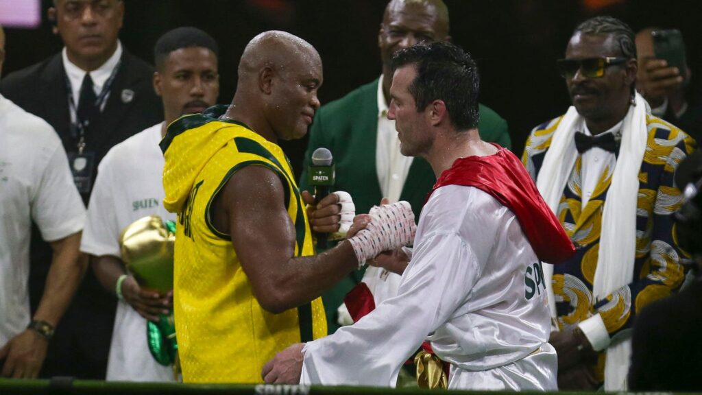 Anderson Silva Vs. Chael Sonnen Results: Scorecards And Reaction