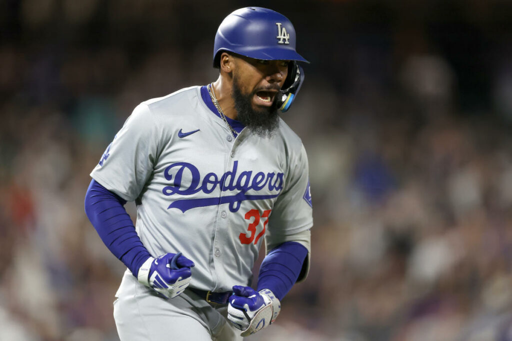 Dodgers stars Jayson Heyward, Teoscar Hernández power wild ninth-inning rally to stun Rockies