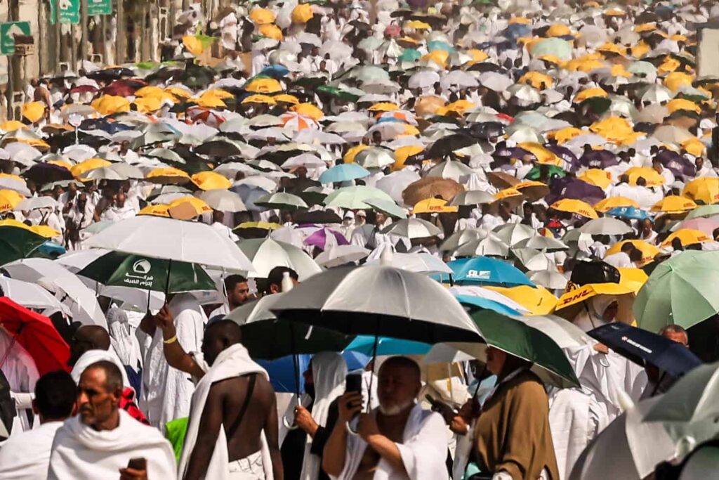 Death toll tops 1,000 after hajj marked by extreme heat – AFP tally