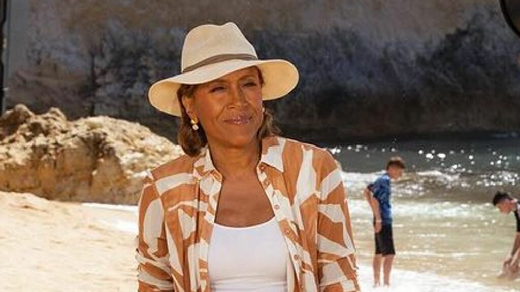 Robin Roberts looks radiant in sun-drenched beach photo during time away from GMA studios