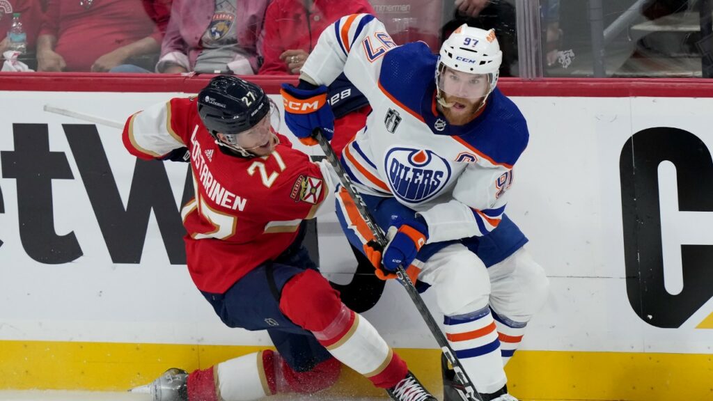 Oilers’ Knoblauch declines to comment on McDavid’s injury status