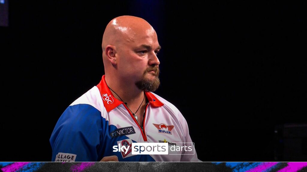 Czechia hit 138 break to stay in the match | Darts News | Sky Sports