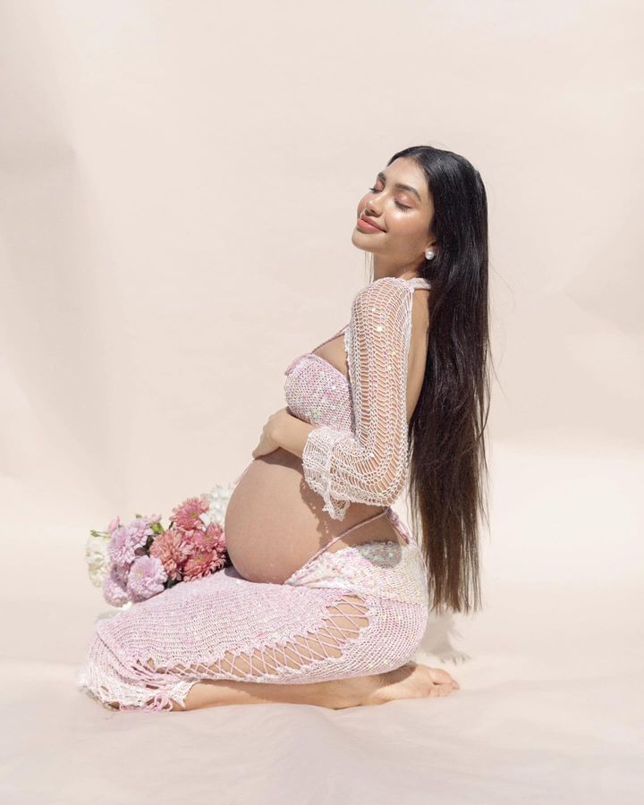 Maternity fashion goals, Alanna Panday