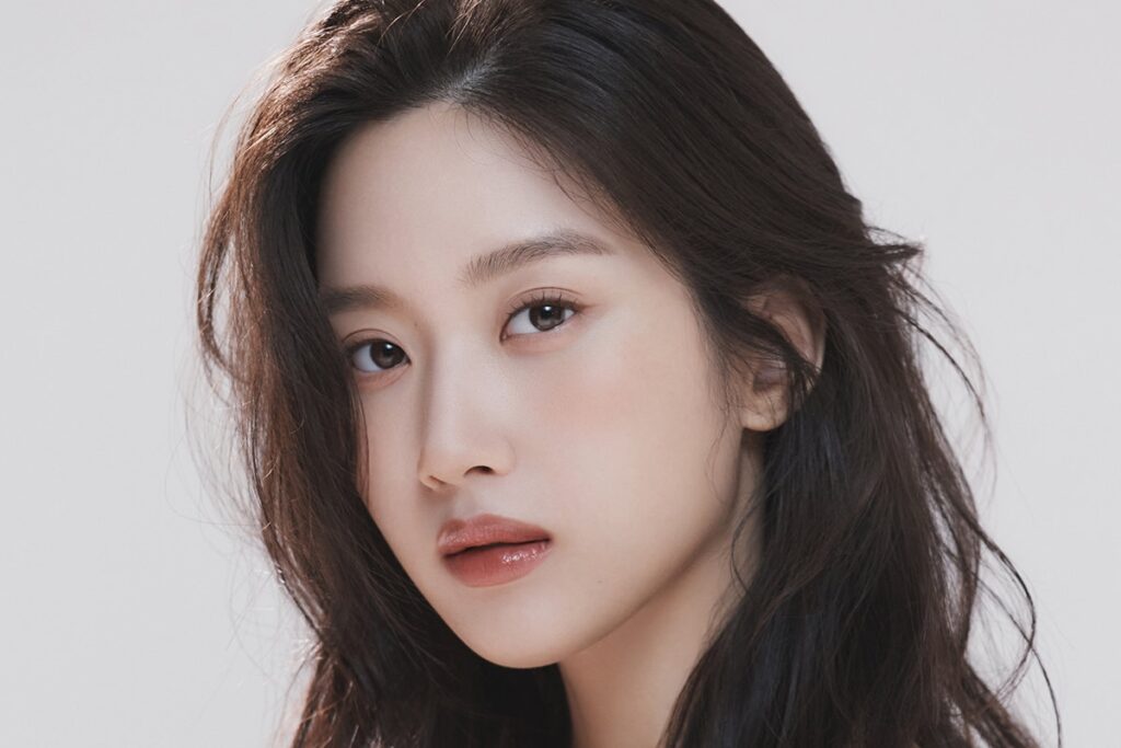 Moon Ga Young Signs With New Agency
