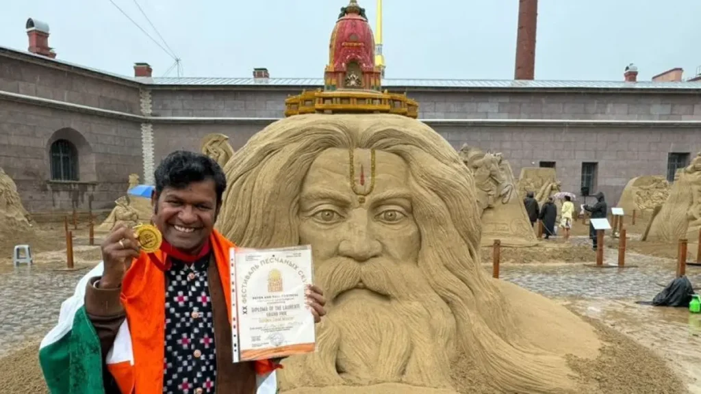 Sand artist Sudarsan Pattnaik wins Golden Sand Master Award in Russia 