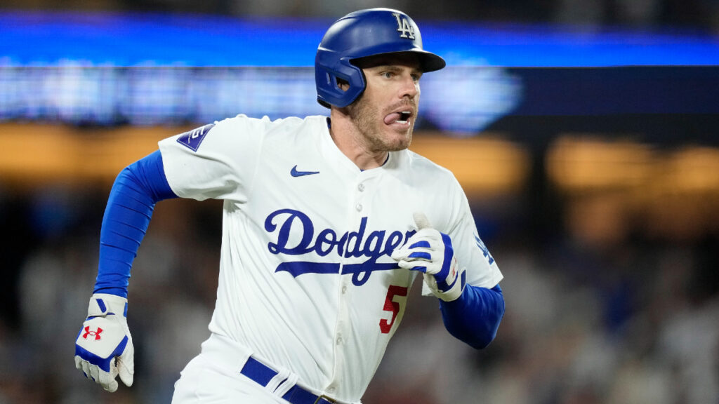 Freeman hits grand slam in eighth to lift Dodgers to win over Red Sox