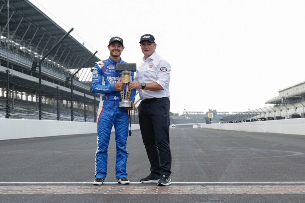 Jeff Gordon: Kyle Larson “driving with a purpose” in Indianapolis win