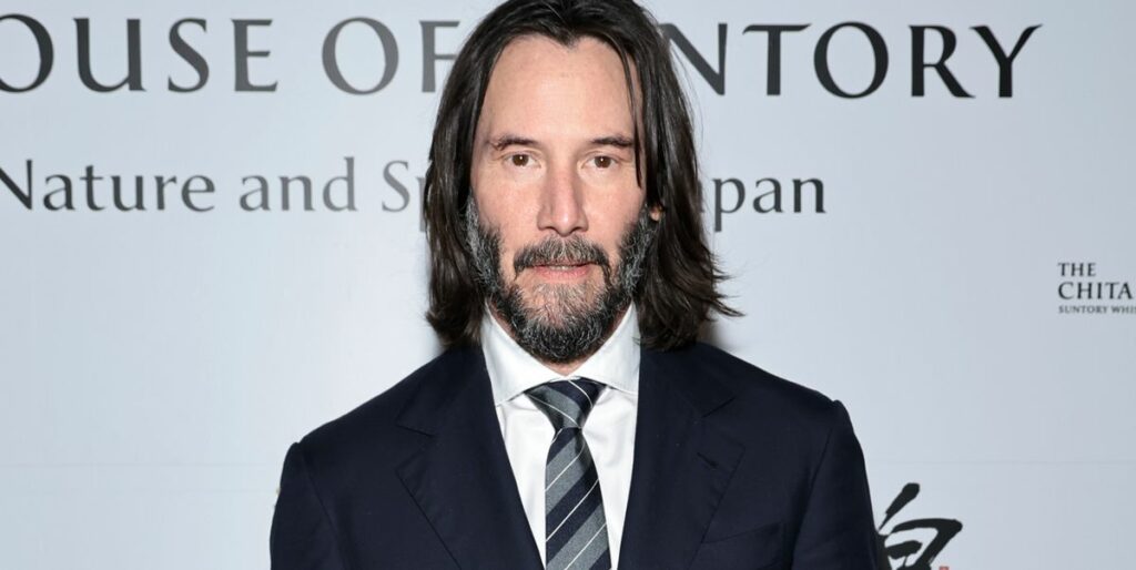 Keanu Reeves Says His Knee ‘Cracked Like a Potato Chip’ on Set of New Movie