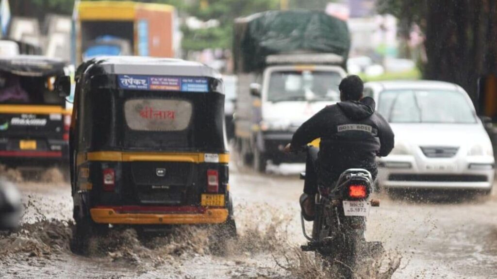 Heavy rainfall in Delhi brings relief from humidity, IMD predicts more showers | Watch