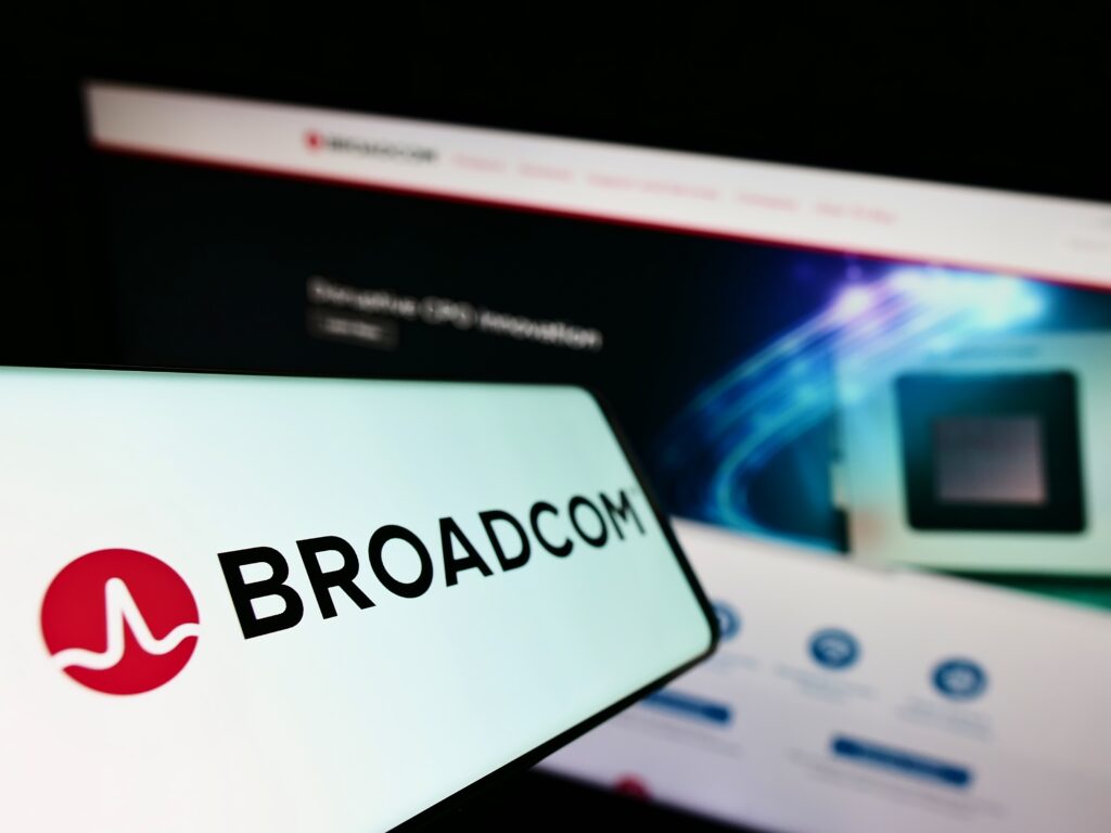 Broadcom amplía seis meses el soporte a usuarios de VSphere 7.0, la plataforma de virtualización de servidores de VMware