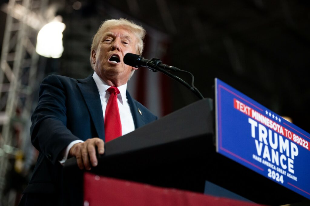 Trump calls Harris a “lunatic,” during heated speech at Minnesota rally