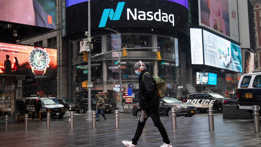 Nasdaq 100 drops 8%: Big Tech earnings and Fed decision crucial