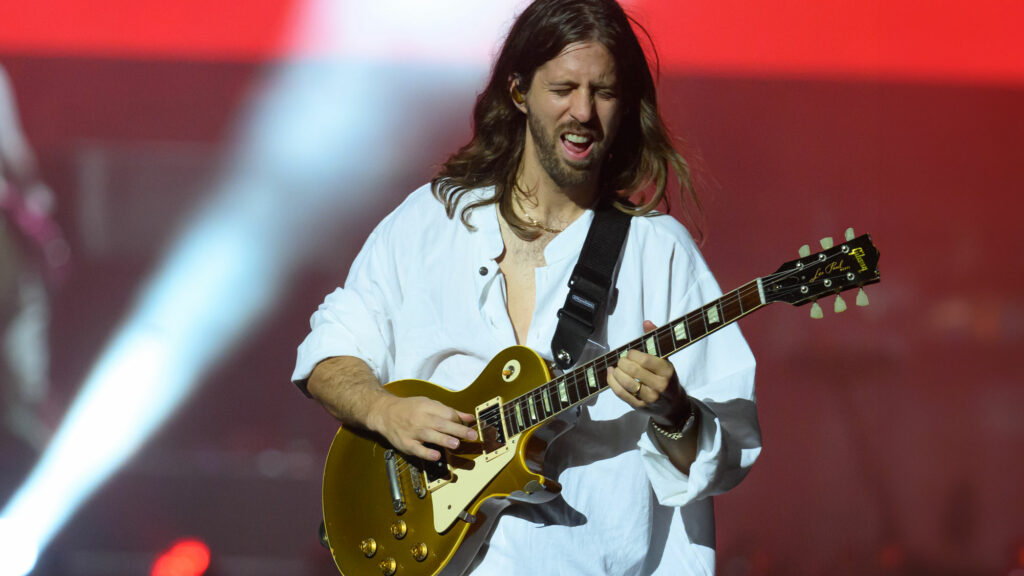 “In my experience, 70% of vintage guitars are clunkers – a new guitar will beat their sound and how they play. But if you get that diamond in the rough, it’s next-level”: Wayne Sermon is sneaking vintage guitars into Imagine Dragons’ blockbuster pop-rock